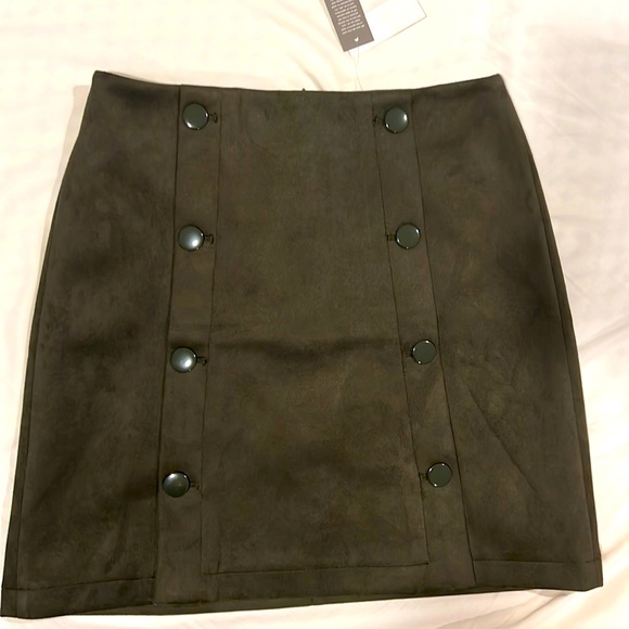 Ann Taylor Loft green suede skirt - Picture 1 of 4